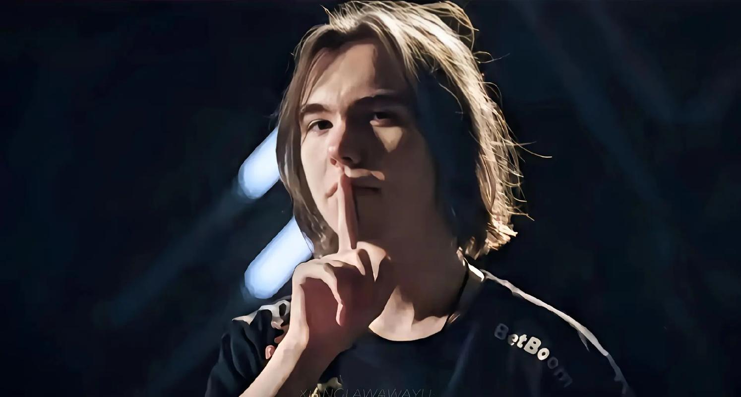 爆料人：左手合同有自动续约条款 要左手只能破坏条件／支付转会费