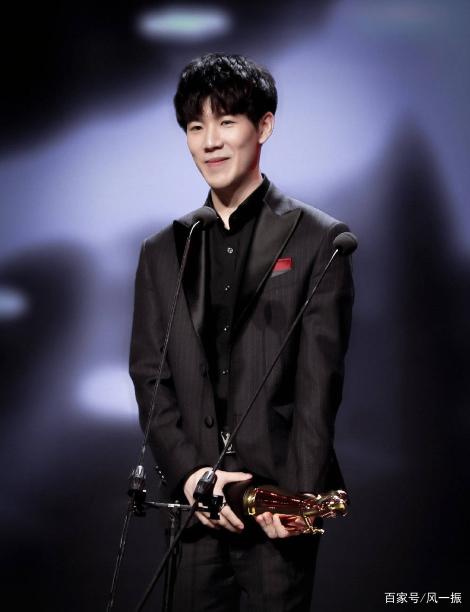 IEM墨尔本2025第二天：最佳比赛、击杀、评论、表情包、影响者反应