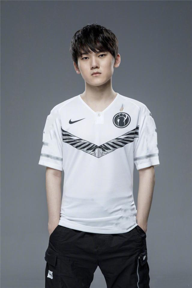 Natus Vincere 和 Eternal Fire 晋级 BLAST Open Spring 2025 决赛